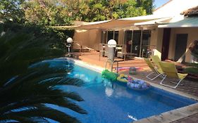 Loft, avec piscine privative, à 15 minutes à pied du centre ville
